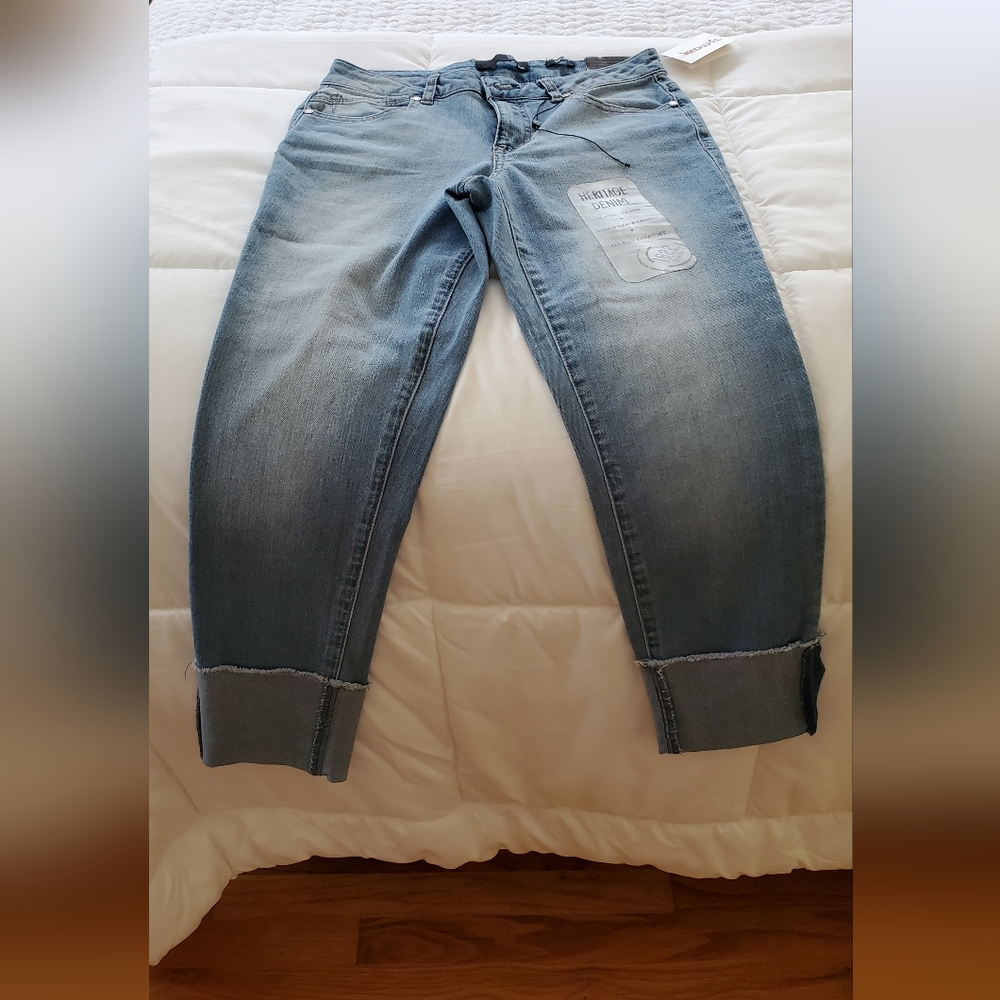 Womens Capri jean